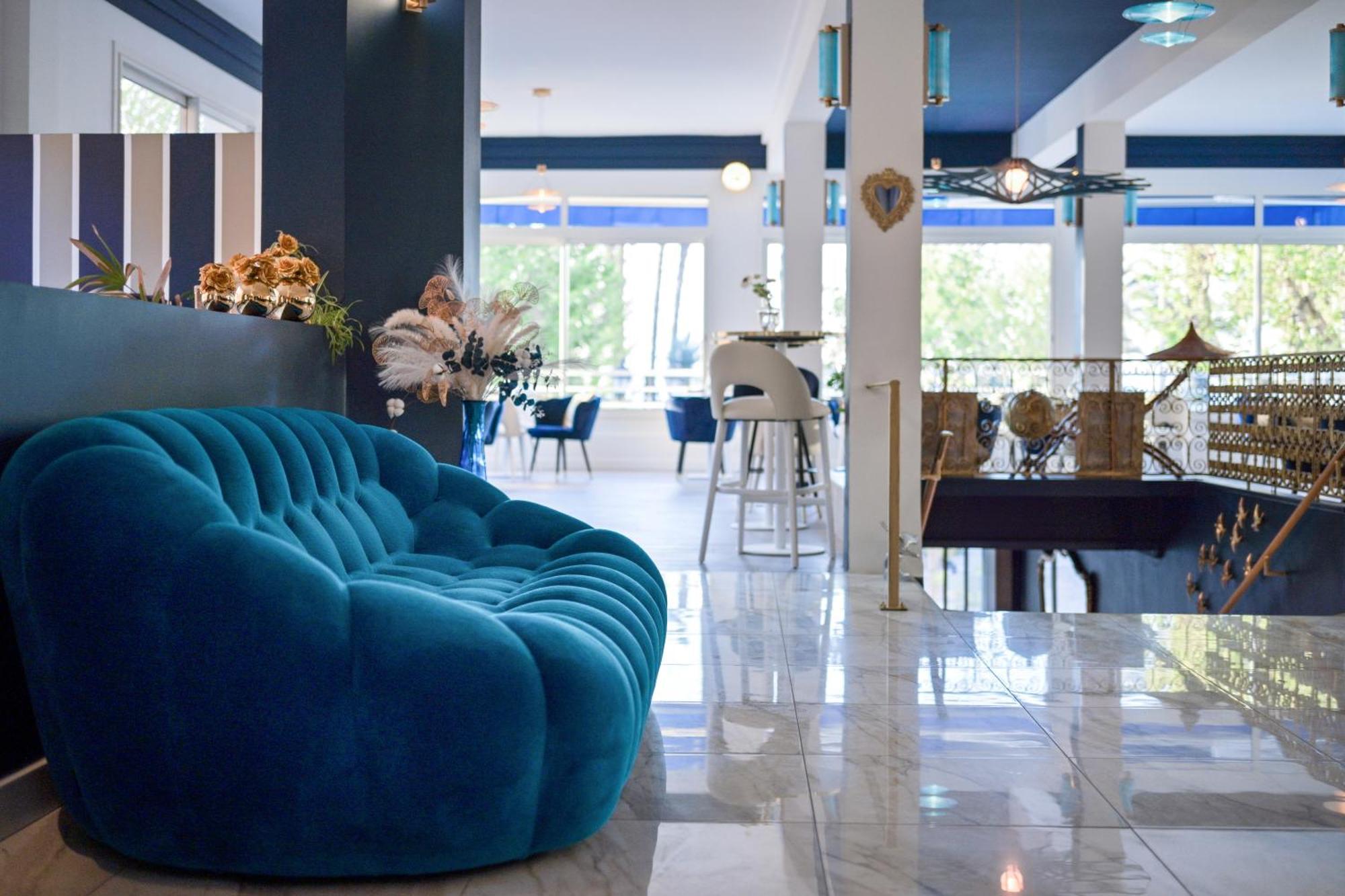 Hotel Espadon Bleu لو لا فاندو المظهر الخارجي الصورة