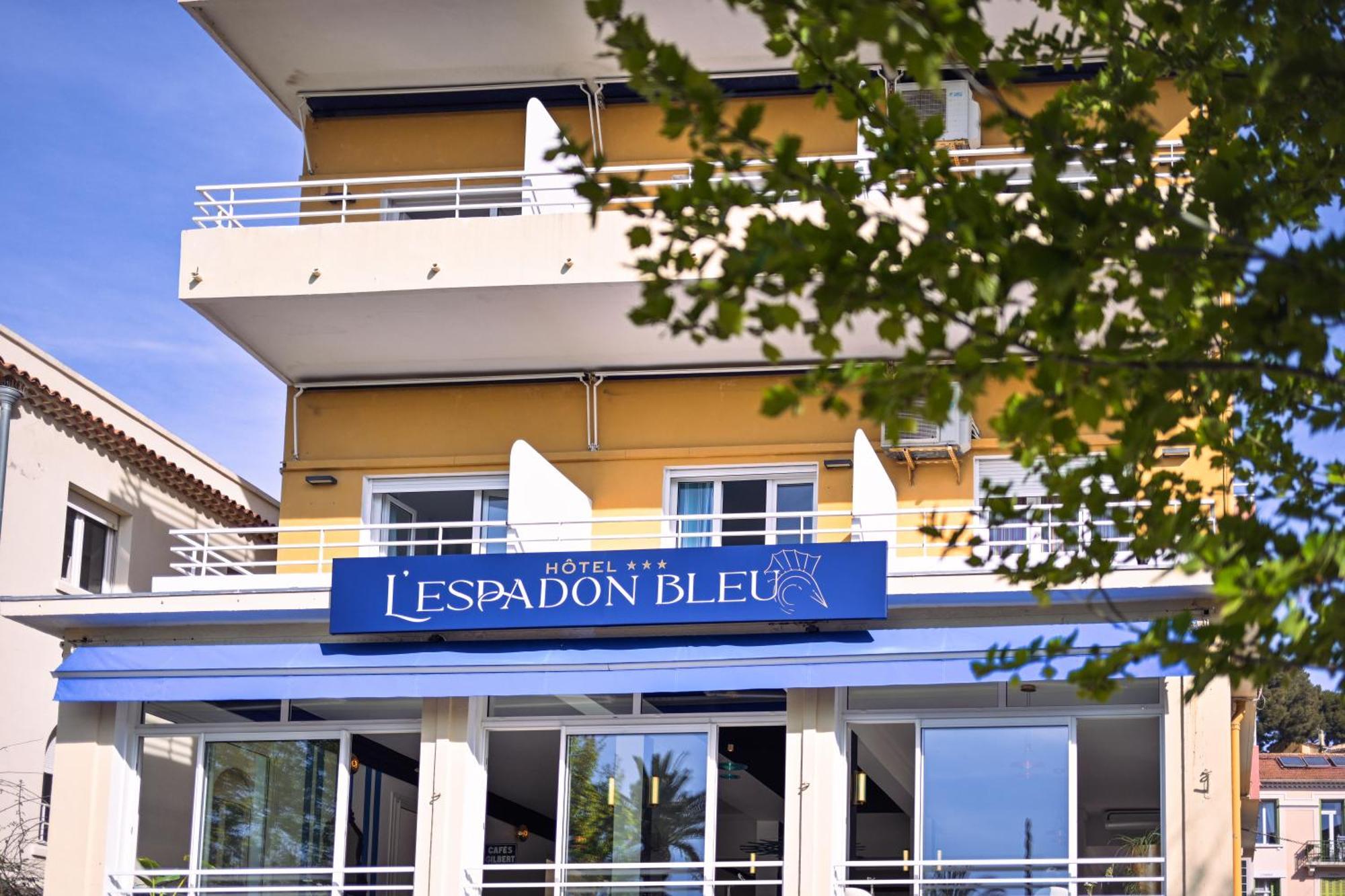 Hotel Espadon Bleu لو لا فاندو المظهر الخارجي الصورة