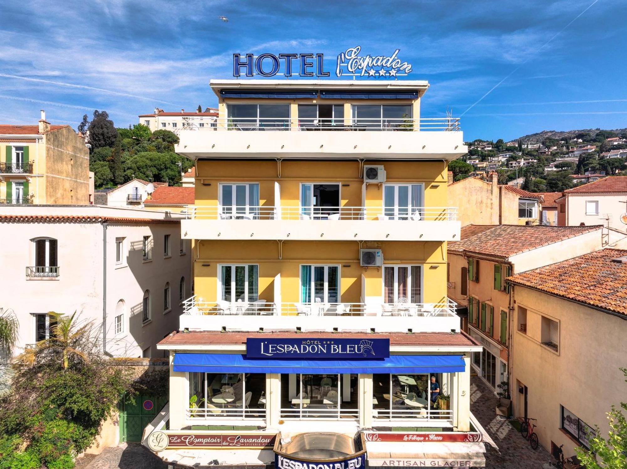 Hotel Espadon Bleu لو لا فاندو المظهر الخارجي الصورة