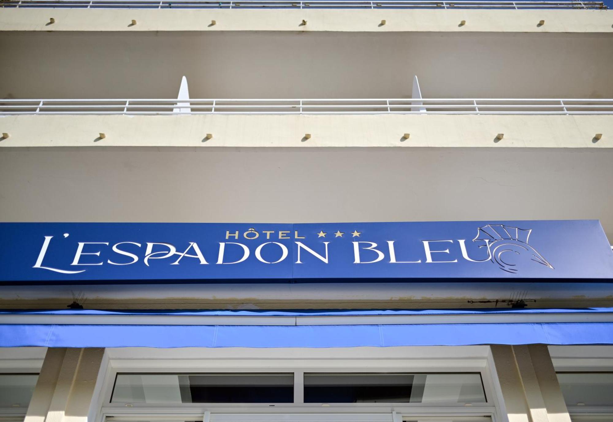 Hotel Espadon Bleu لو لا فاندو المظهر الخارجي الصورة